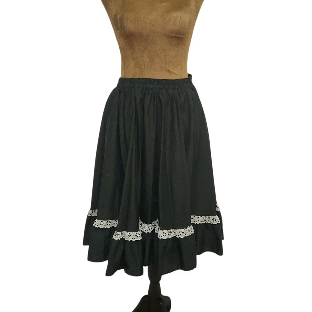 Vintage Circle Skirt Black Womens Size M  Lace Trim Full Elastic Waist
